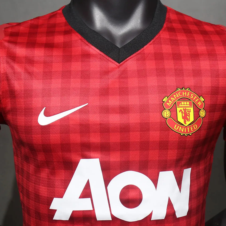 CAMISETA DE FUTBOL RETRO VERSIÓN JUGADOR MANCHESTER UNITED 2012/2013 RÉPLICA