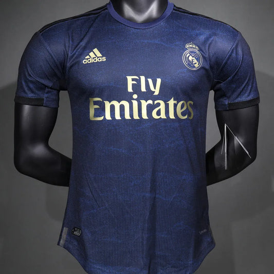 CAMISETA DE FUTBOL RETRO VERSIÓN JUGADOR REAL MADRID 2019/2020 RÉPLICA